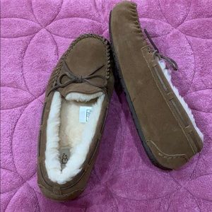 NEW Ugg Dakota Slipper